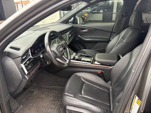 2021 Audi Q7 55 Prestige