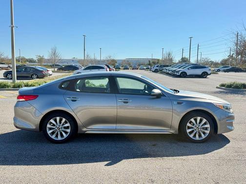 2017 Kia Optima EX