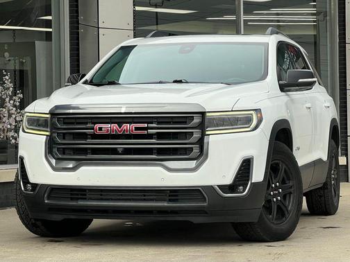 2022 GMC Acadia AT4