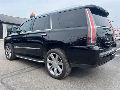 2018 Cadillac Escalade Luxury