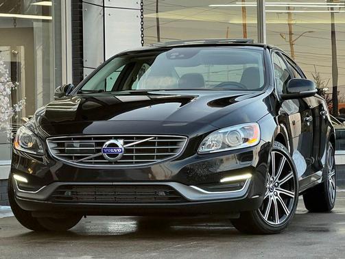 2018 Volvo S60 Inscription T5 Platinum