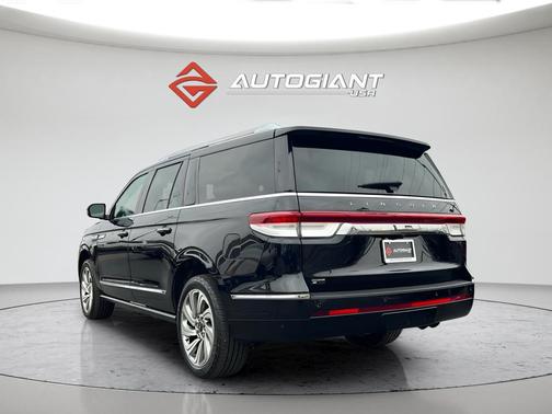 2023 Lincoln Navigator Standard L