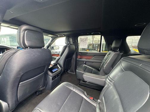 2023 Lincoln Navigator Standard L