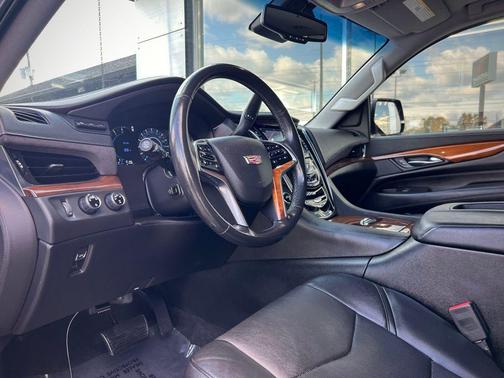 2016 Cadillac Escalade Premium