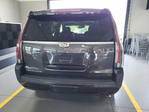 2016 Cadillac Escalade Premium