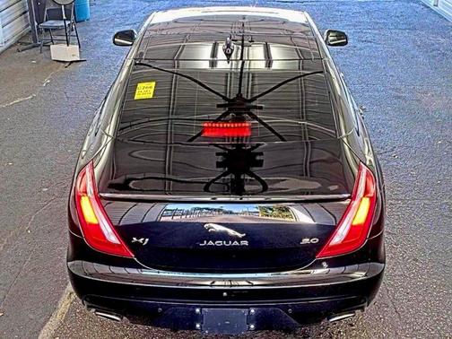 2019 Jaguar XJ R-Sport