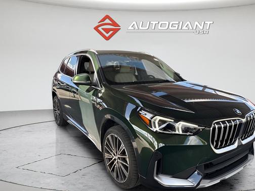 San Remo Green Metallic 2025 BMW X1 xDrive28i