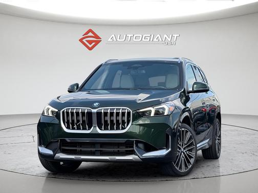 San Remo Green Metallic 2025 BMW X1 xDrive28i