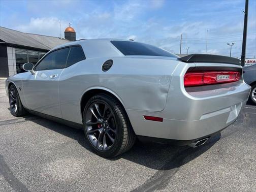 2008 Dodge Challenger SRT8