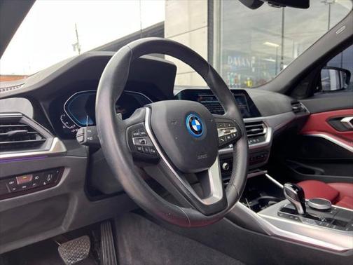 2022 BMW 330e Base