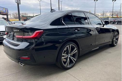 2022 BMW 330e Base