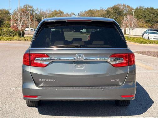 2018 Honda Odyssey Elite