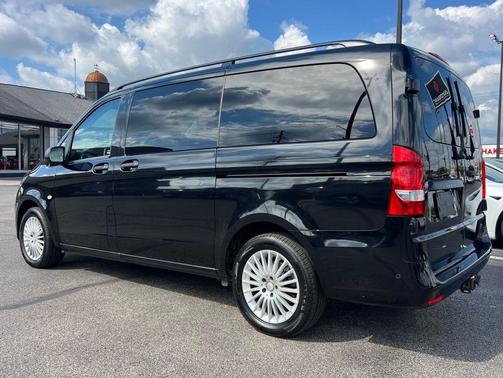 2018 Mercedes-Benz Metris Base