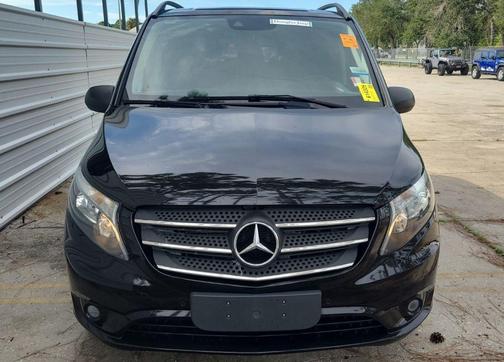 2018 Mercedes-Benz Metris Base