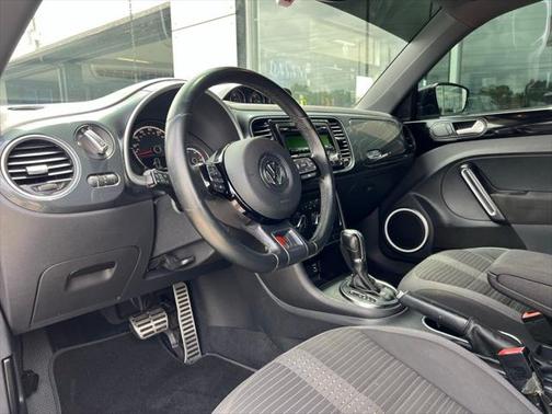 2014 Volkswagen Beetle DSG 2.0T R-Line