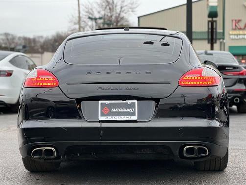 2012 Porsche Panamera Turbo