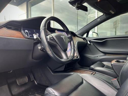 2021 Tesla Model S Long Range