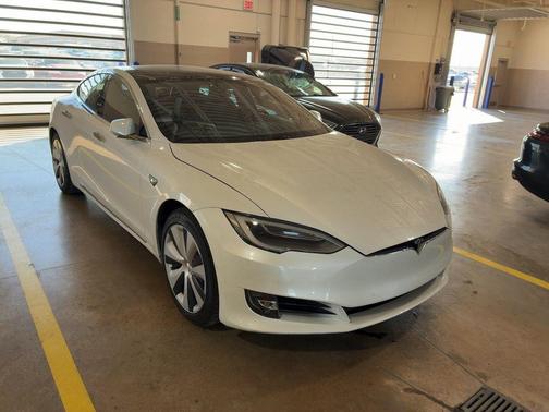 2021 Tesla Model S Long Range