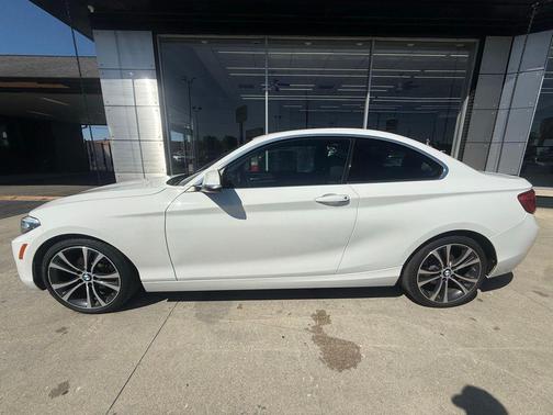Alpine White 2019 BMW 230 xDrive