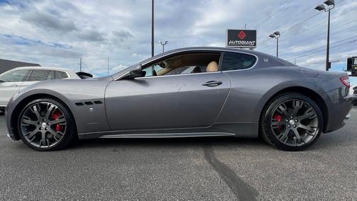 2012 Maserati GranTurismo S Auto