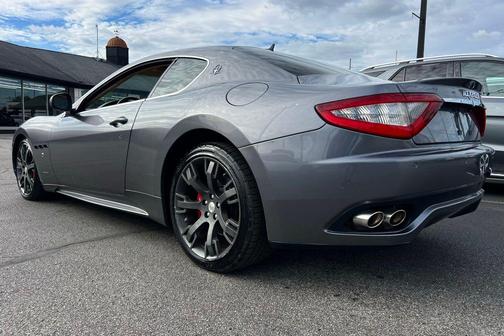 2012 Maserati GranTurismo S Auto