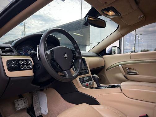 2012 Maserati GranTurismo S Auto