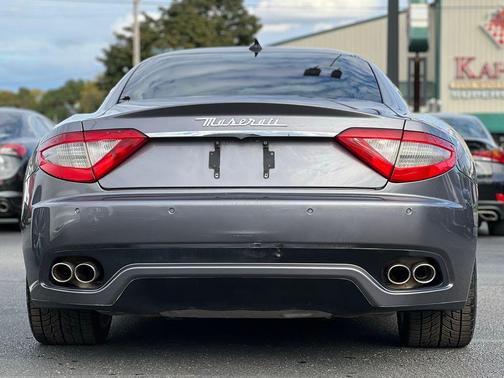2012 Maserati GranTurismo S Auto