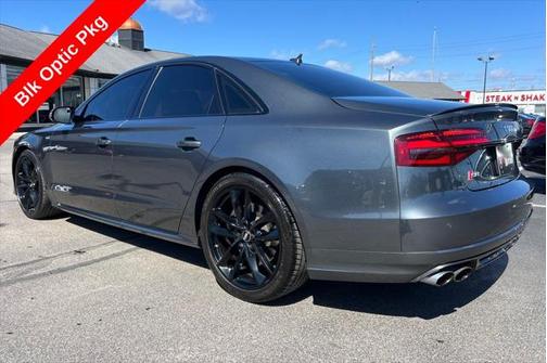 2017 Audi S8 4.0T Plus
