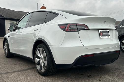 2021 Tesla Model Y Long Range Dual Motor All-Wheel Drive