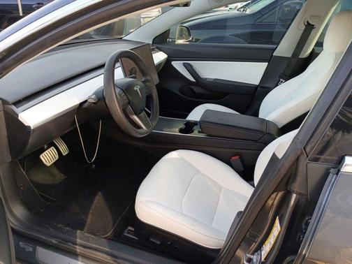 2020 Tesla Model 3 Performance