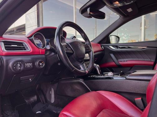 2019 Maserati Ghibli Base