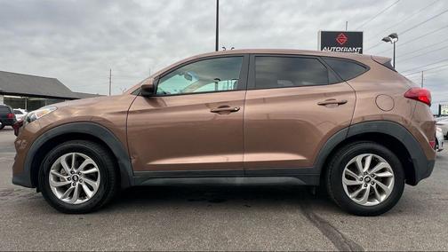 2016 Hyundai TUCSON SE