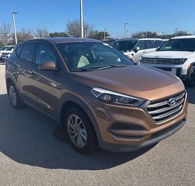 2016 Hyundai TUCSON SE