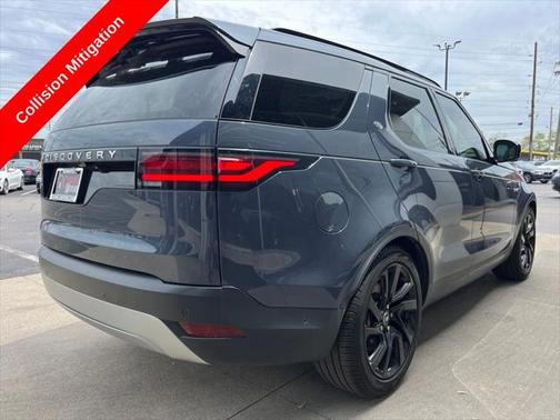 2024 Land Rover Discovery P300 S