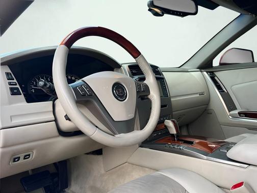 2005 Cadillac XLR Base