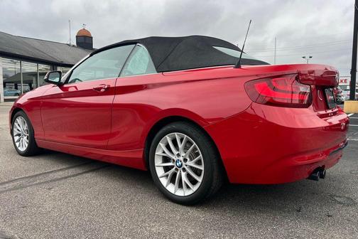 2016 BMW 228 228i