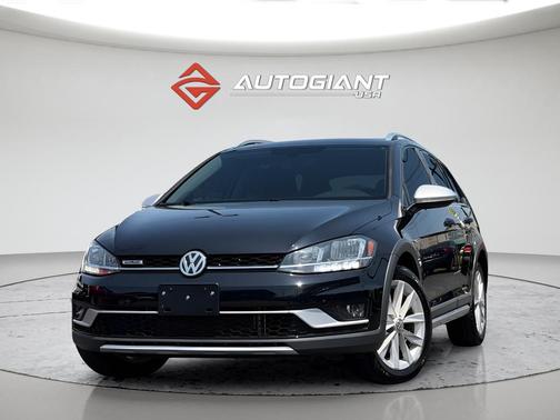 Deep Black Pearl 2019 Volkswagen Golf 1.4T S