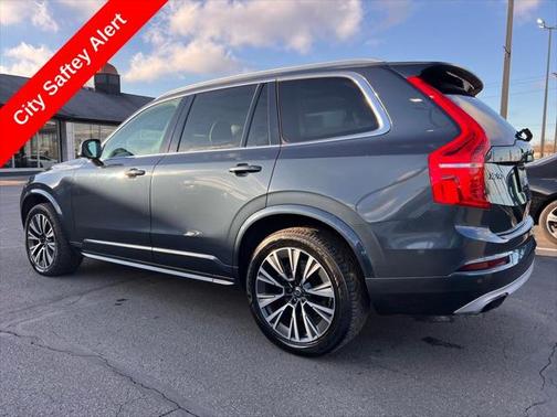 2020 Volvo XC90 T5 Momentum