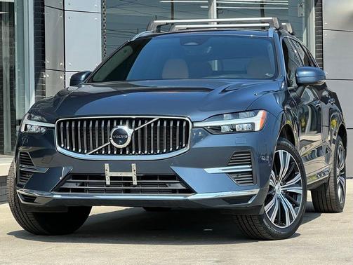 2022 Volvo XC60 Recharge Plug-In Hybrid T8 Inscription