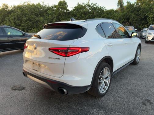 2019 Alfa Romeo Stelvio Ti Sport