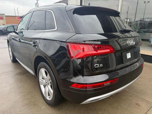 2018 Audi Q5 2.0T Tech Premium