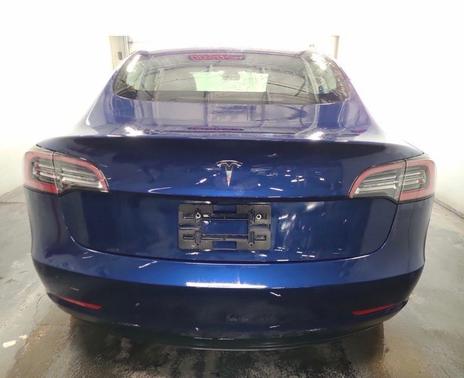 2022 Tesla Model 3 Standard Range
