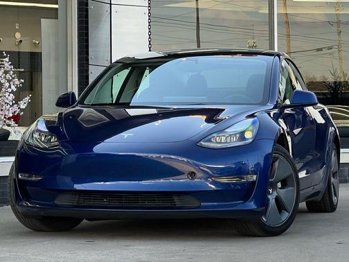 2022 Tesla Model 3 Standard Range