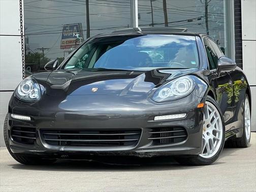 2014 Porsche Panamera 4