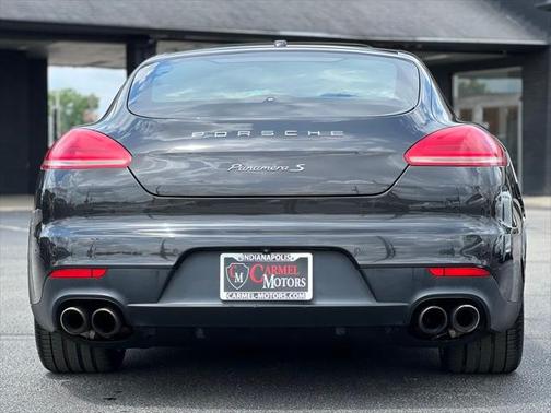 2014 Porsche Panamera 4