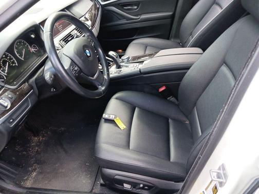 2016 BMW 528 528i