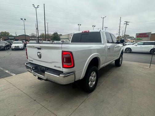 2020 RAM 2500 Laramie Crew Cab 4X4 6'4' Box