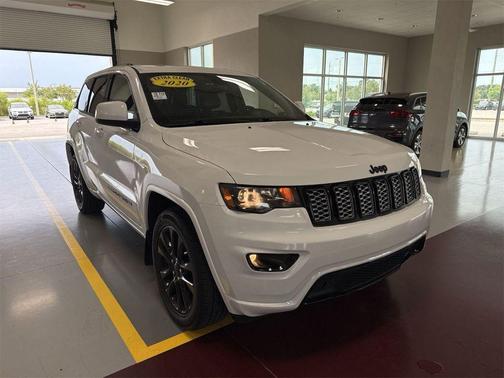 2020 Jeep Grand Cherokee Altitude
