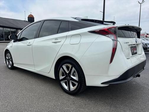 2016 Toyota Prius Three