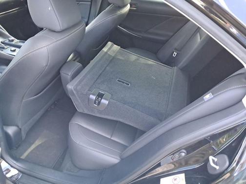 2018 Lexus IS 300 Base